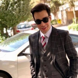 Meet your Posher, Ramtin